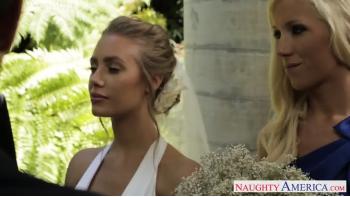 Sexig Blond Brud Nicole Aniston Jävla